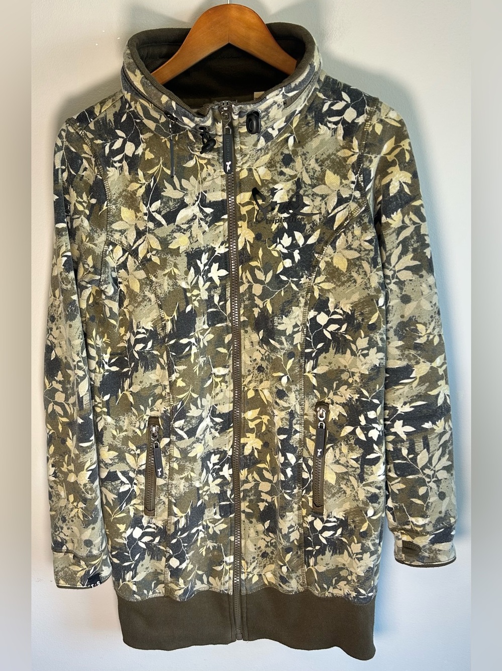 Triple Five Soul Camo Women’s Long Zip Hoodie Size XLT Foliage Concealable Hood